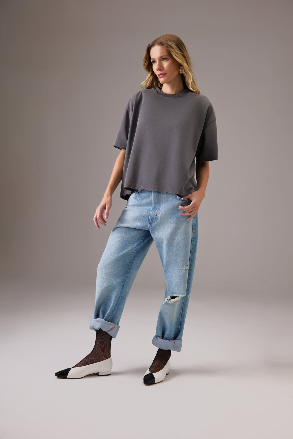 CAMISETA BOXY CINZA STONE